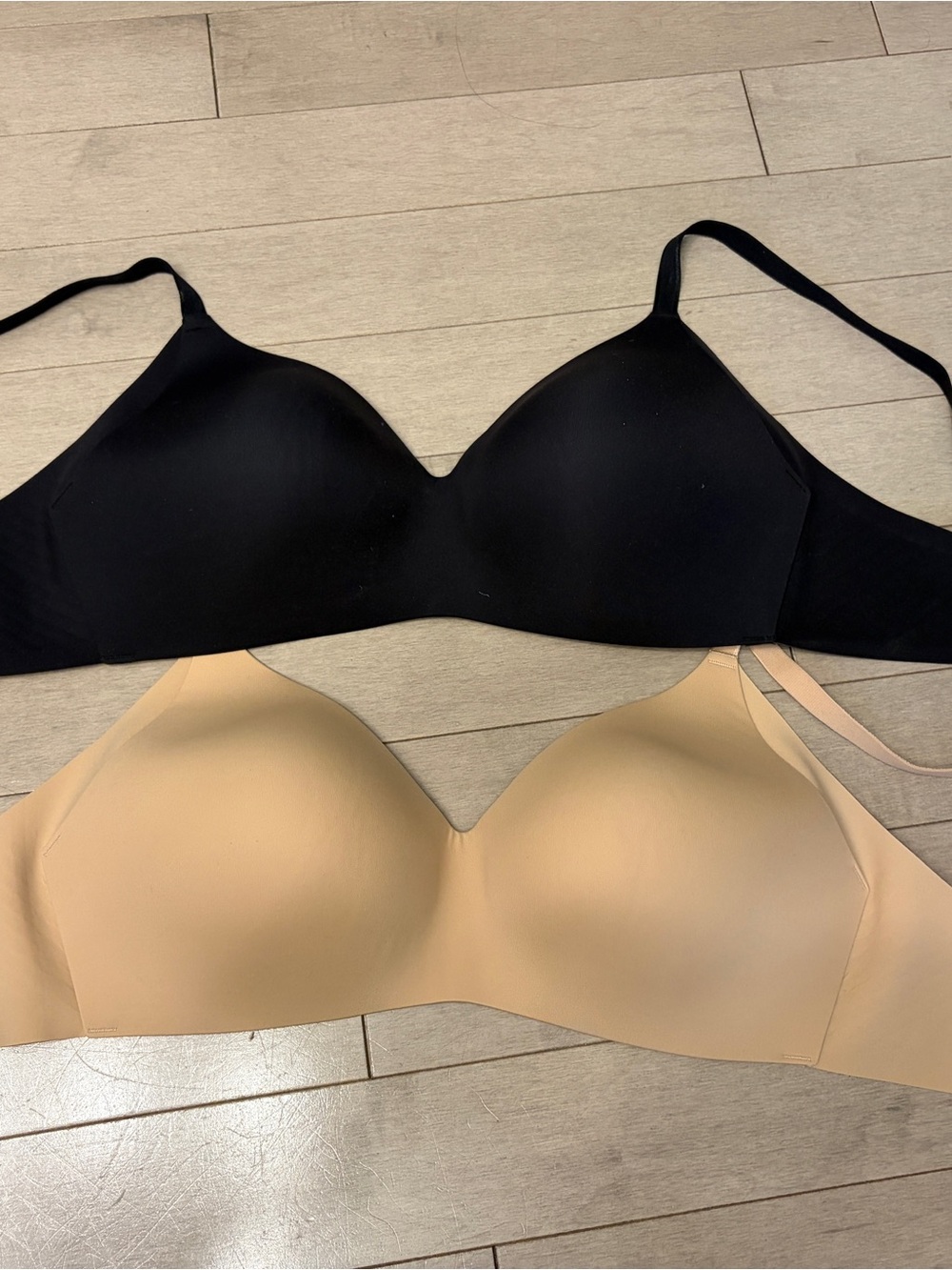 2 x knix Smooth Wireless Bra Duo - Black & Nude - NEVER WORN